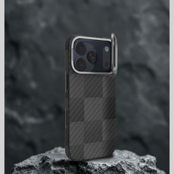 キックスタンド付き iPhone 17 Pro/Pro Max ケース バリスティックファイバー マグネット対応 – レーシングブラック
