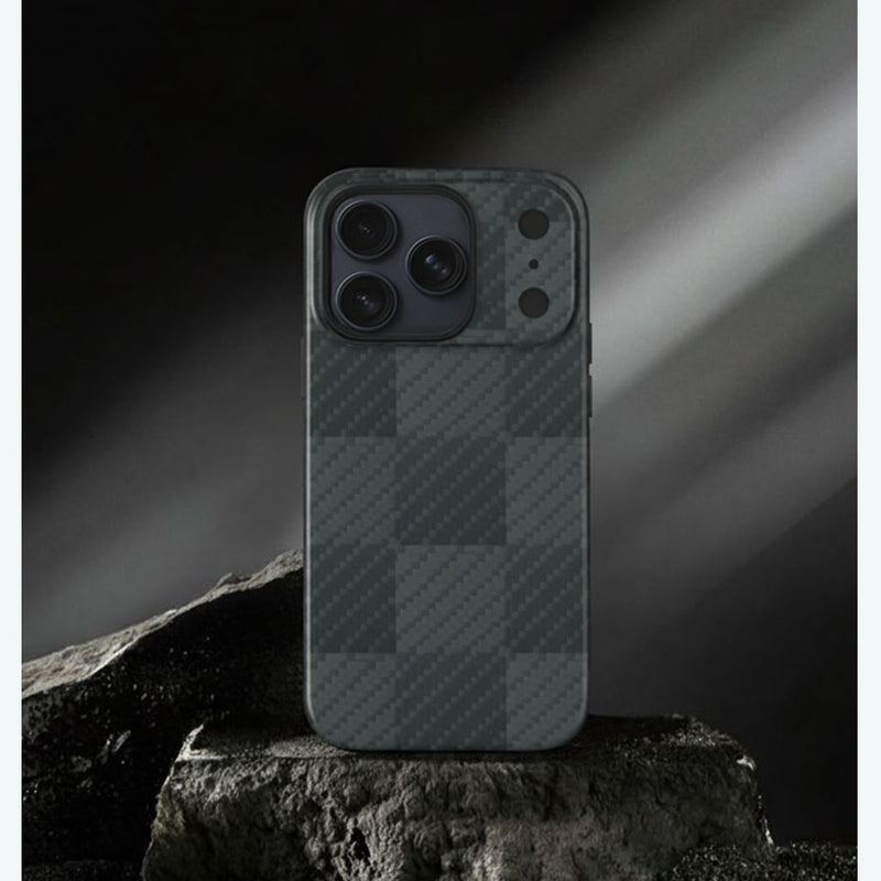 薄型マグネット対応バリスティックファイバー iPhone 17 Pro/Pro Max ケース – レーシングブラック