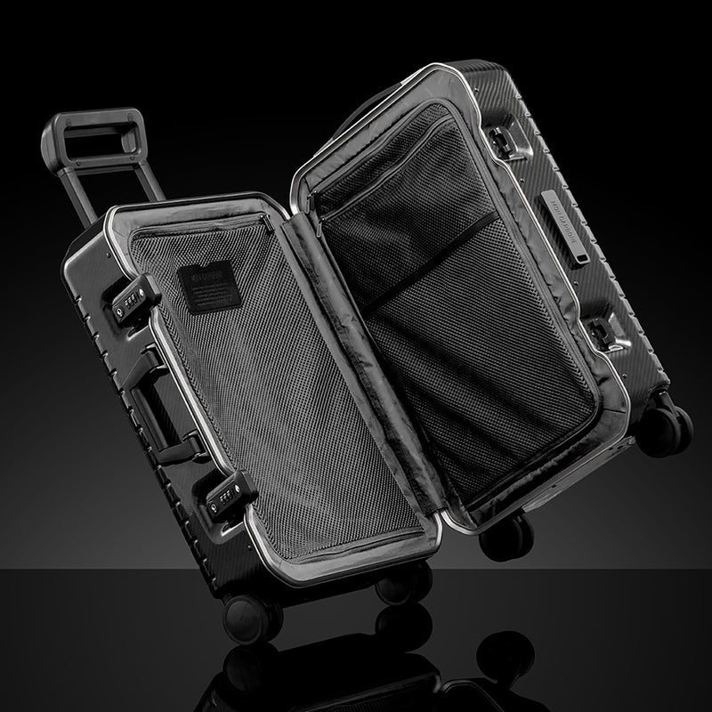 BLACKDIAMOND カーボンファイバースーツケース — ファスナータイプ Ghost グロスブラック